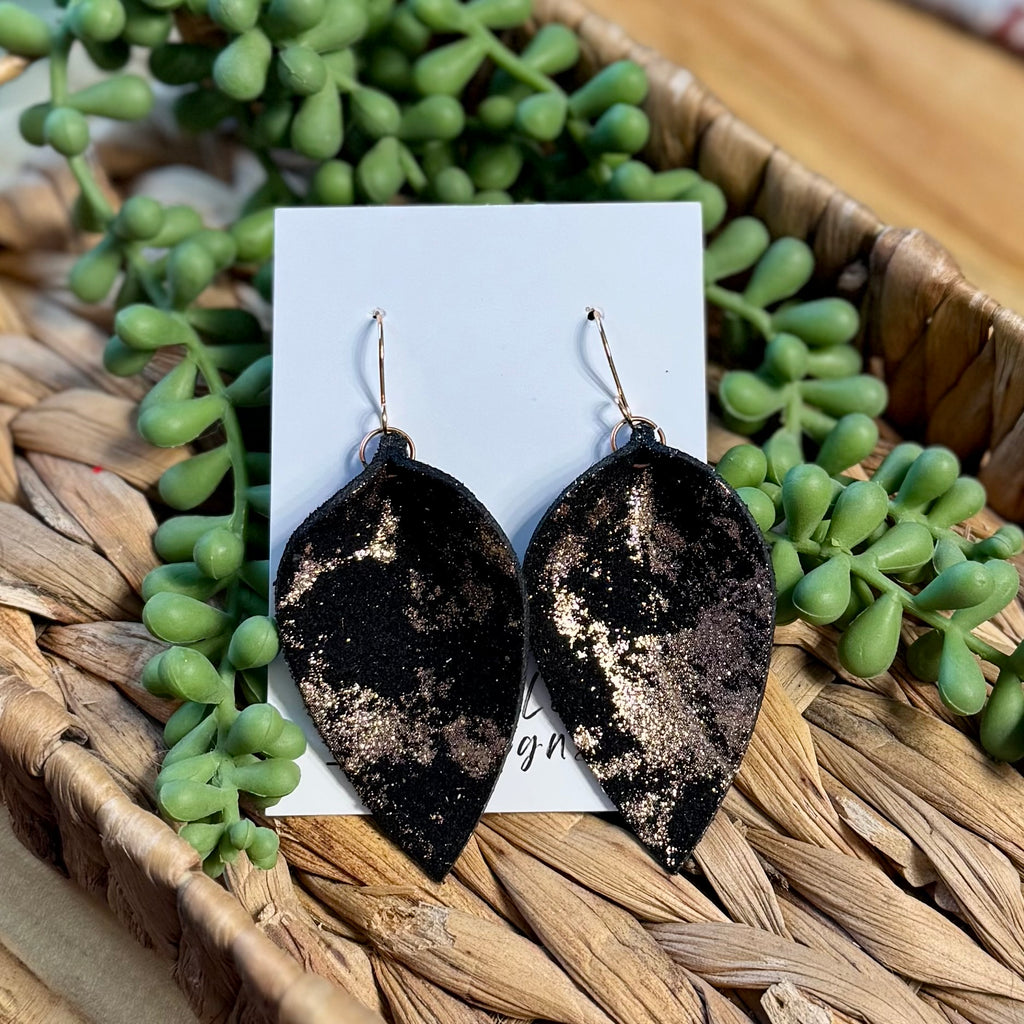 Christmas Chic Pinched Leather Leaves