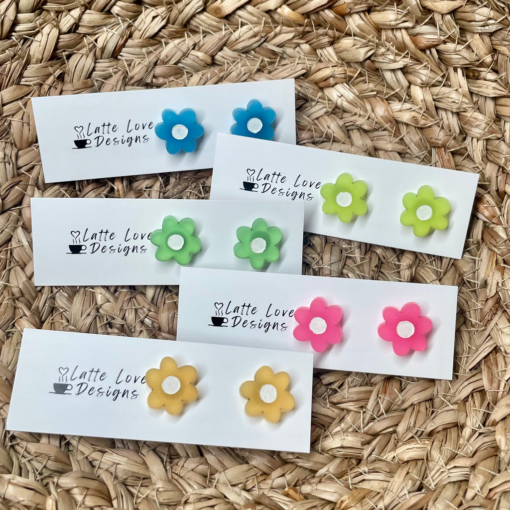 GLOW daisy studs